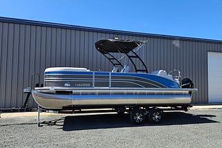 Top Things You Need to Know Before Buying a Pontoon Boat