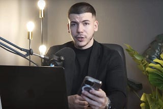 Earning $1,200 Daily with AI-Powered Social Media Side Hustles