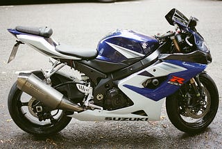 Suzuki GSX-R1000 K5 Review — One Bike to Rule them All