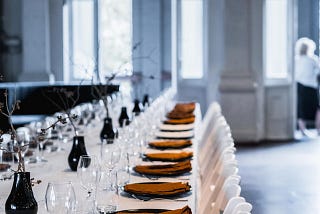 宴會場地設計中的美學考量與外燴配搭