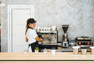 📊🔍 The Tale of Sarah’s Coffee Shop 📈💡
