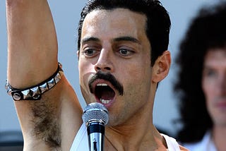 REVIEW: “Bohemian Rhapsody” y su versión familiar de Freddie Mercury