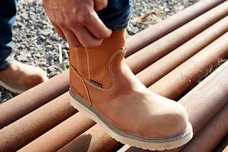 9 Best Pull-on Work Boots In 2021 [Expert Recommended]