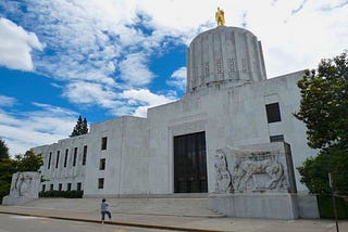 Oregon Lawmakers Drop the Ball on Basic Income