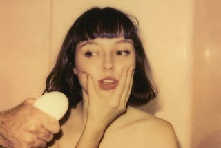 Stella Donnelly — Beware of the Dogs ANALYSIS & REVIEW
