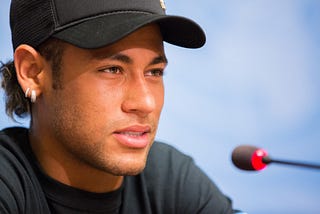 Chegou a hora de Neymar deixar de ser Júnior