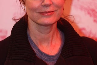 An Open Letter to Susan Sarandon: Please help me decide if I should enlist for Bernie’s political…