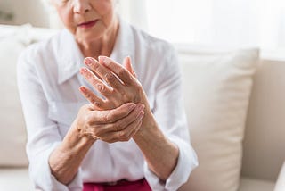 Foods and Drinks to Avoid if You Suffer From Arthritis