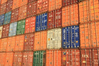 Challenges and Opportunities for Freight Forwarders in Dubai