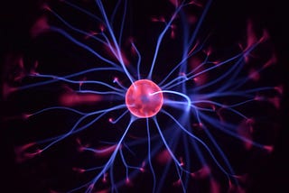 The Human Mind and Artificial Intelligence: A Comparison Beyond Boundaries