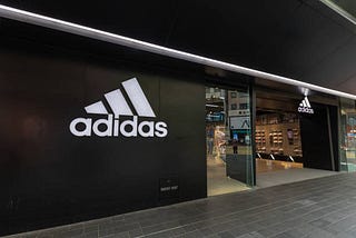 Exploratory Data Analysis of Adidas Sales Data Using R Programming