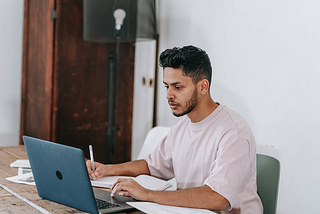 How to Write a Winning Pitch That Can Get You Paid
