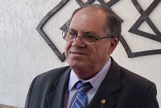 (Goiás) Presidente de OS vencedora é do PSDB