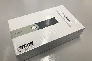 Einen neuen Ledger Nano S einrichten und die Tron App installieren