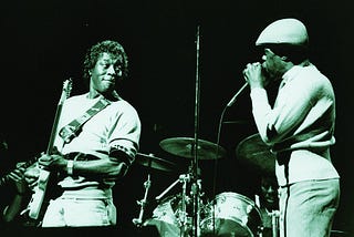 Buddy Guy and Junior Wells on stage