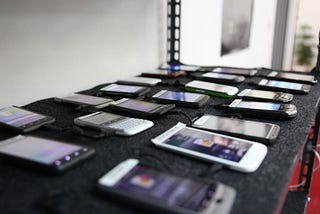 Mobile apps data extraction on scale