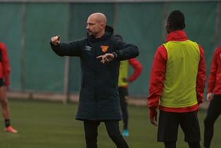 El Maestro ile 15 maç