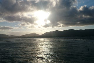 The art of love and the infinite ocean drops