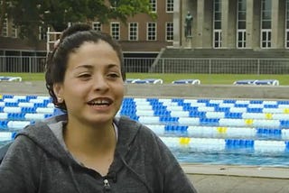 La increíble historia de Yusra Mardini, la nadadora siria del equipo de refugiados en Río 2016