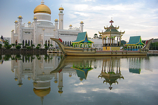 Sultan Omar Ali Saifuddin Mosque is a royal Islamic mosque located in Bandar Seri Begawan.