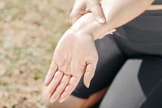 Numbness of the Hands… Causes and Treatment