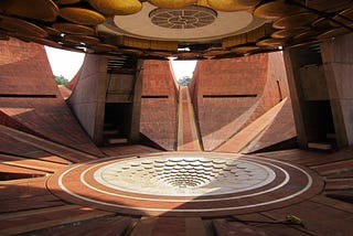 Inside of the Matrimandir at AurovilleAlkemist_Alchemy_wellness_intentionalspaces_intentionalliving_spacial_design_founders_entrepreneurs_burnout_mentalhealth_meditation_minorities