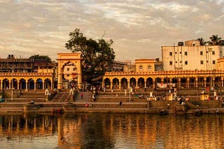 Chapter 1: A monsoon morning at Alandi Ghat