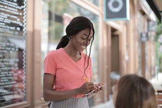 Effective ways to boost customer service in the fashion industry: