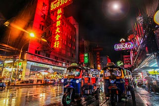 Visitors to Bangkok / バンコクへの来訪者たち