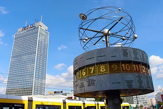 world clock with seconds permits the best to be associated with others