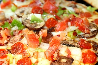 Veggie Pita Pizza — Vegetarian