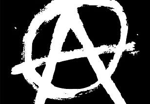 Blockchain Governance: An Organized Anarchy Perspective