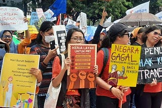 Sengkarut Manifestasi Perlindungan Terhadap Tenaga Kerja Perempuan