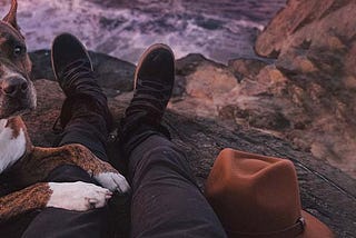 10 things that prove girlfriends are just as easy to take care of as dogs