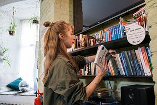 Here is a No Fuss Guide to Starting a Book Club At Your Home