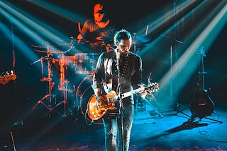 How to Get the Rock-n-Roll Sound from the “Cowboy Chord” Zone