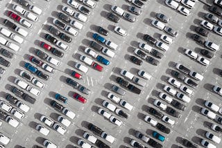 Maximizing ROI: Choosing DCFC Solutions for Private EV Charging Depots