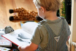 Reading with Toddlers: 10 Tips for Success