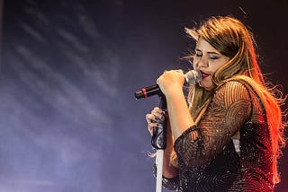 Biografia: Marília Mendonça, a Rainha da Sofrência