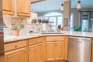 Professional kitchen cabinet refacing services that are completely affordable