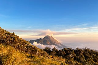 Bertamu ke Merbabu