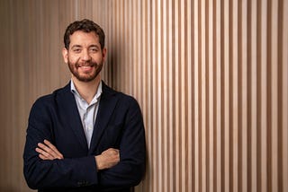 Armilar welcomes Darío Villena