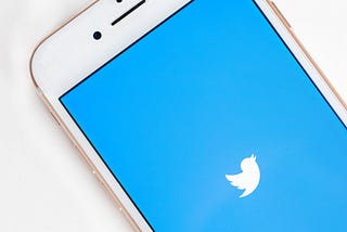 How to Use Twitter to Dramatically Grow Your Writing Fan Base