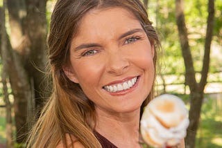 Chef Taiza Krueder apresenta pratos à la carte no Clara Resorts