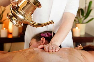 ABHYANGA: The Ayurvedic Full Body Oil Massage