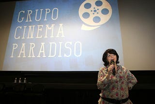 Cineclubismo de mãos dadas com a Educomunicação.