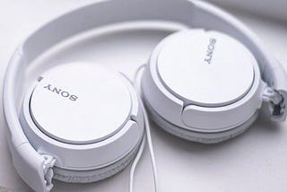 Compare Noise-Cancelling Headphones To Find The Best For Your Budget(New Sony ZX Series Wired…