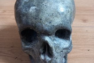 Picture of a skull, the memento mori or reminder of death