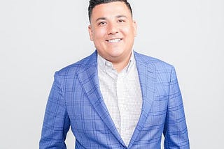 The Success Anatomy of Real Estate Expert Nik Sirichoonchan: A Top Seller in Naples, Florida