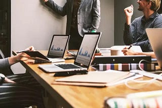 Excusas, tiempo perdido para empresas y empleados
